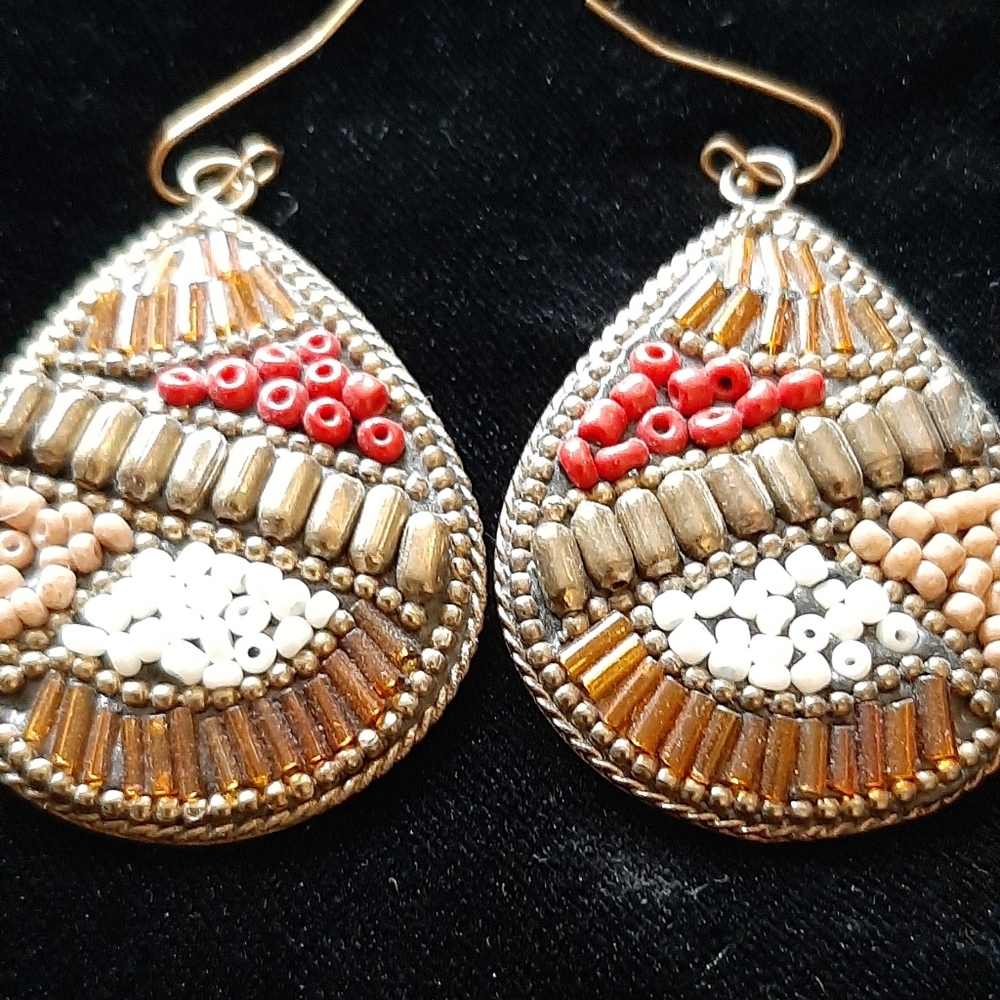 Chico's earings..red and tan beads